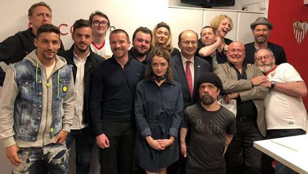 Kebersamaan Para Cast Game of Thrones di Luar Syuting Kebersamaan Para Cast Game of Thrones di Luar Syuting
