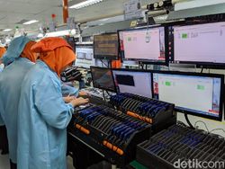Melihat Langsung Perakitan Redmi Note 7 di Batam