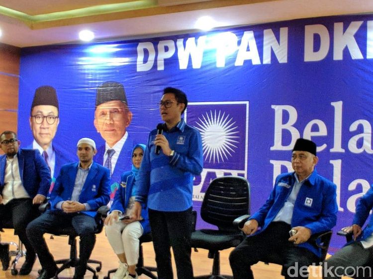 Ini Dia 15 Artis yang Lolos ke DPR (1)