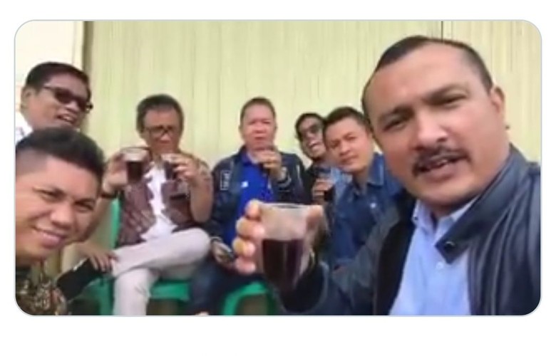 Bu Ani Diserang, Duo Demokrat Hengkang Bu Ani Diserang, Duo Demokrat Hengkang