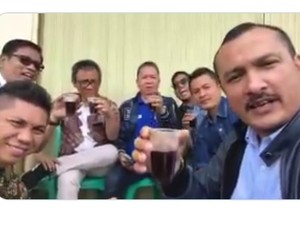 Bu Ani Diserang, Duo Demokrat Hengkang
