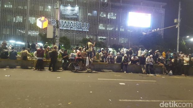 Situasi terkini di  Bawaslu, Jl MH Thamrin, Jakpus