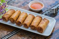 Yuk Bikin Spring Roll dengan Isian Siomay Ayam untuk Berbuka Puasa