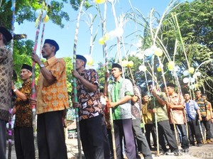 Mendalami Makna Manten Tebu di Pabrik Gula Kudus