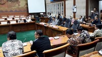 RDP sendiri dihadiri oleh 9 orang anggota dari 6 fraksi. Rapat juga diputuskan berjalan terbuka.