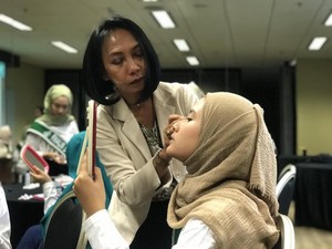 Serunya Grand Finalis Sunsilk Hijab Hunt Belajar Make Up dan Fashion