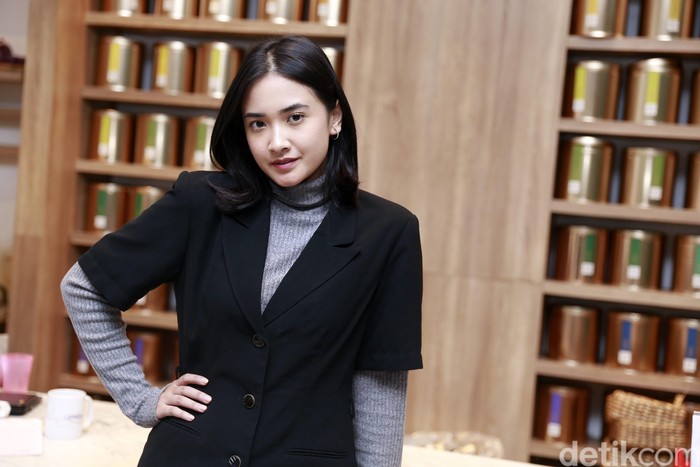 Nadya Arina Nadya Arina saat ditemui di kawasan Kebayoran Baru.