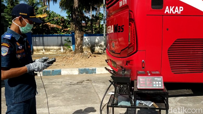 Dishub Pacitan akan Keluarkan Bus dari Terminal Jika Tak Laik Jalan Dishub Pacitan akan Keluarkan Bus dari Terminal Jika Tak Laik Jalan