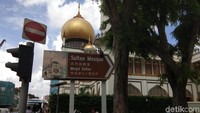 Masjid ikonik ini bisa menampung hingga 5.000 jemaah, dengan luas keseluruhan 4.109 meter persegi dan luas ruang utama 2.000 meter persegi. (Muhammad Idris/detikcom)