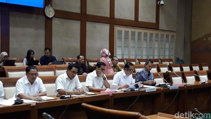 Direksi Garuda Indonesia di Komisi VI DPR/Foto: Danang Sugianto/detikFinance Direksi Garuda Indonesia di Komisi VI DPR/Foto: Danang Sugianto/detikFinance