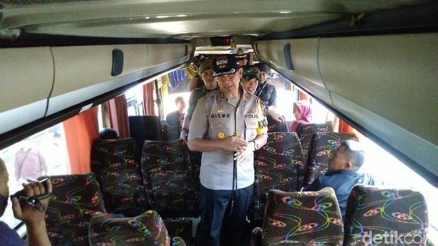 Polisi Sumedang Pulangkan 5 Anggota FPI yang Akan Ikut Aksi 22 Mei