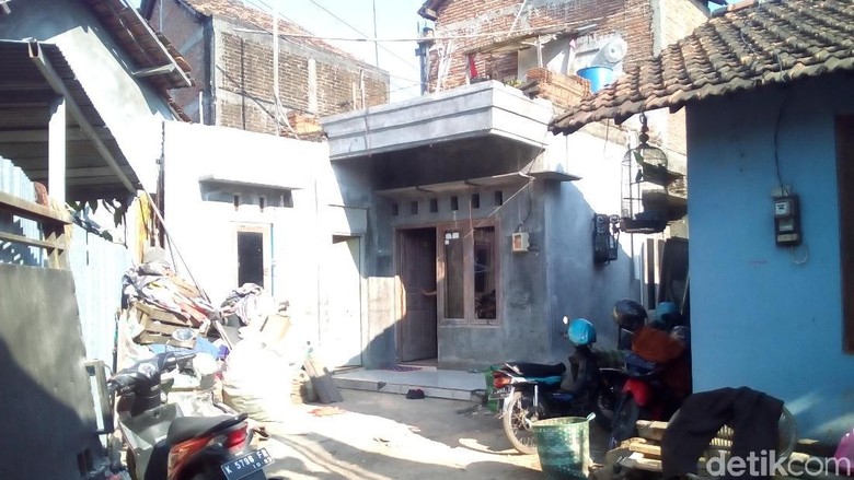 Ini Penampakan Rumah Milik Pengamen Jutawan di Kudus Ini Penampakan Rumah Milik Pengamen Jutawan di Kudus