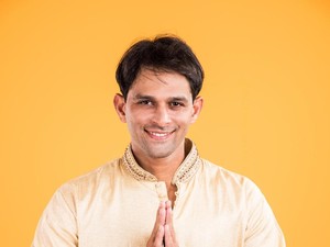 Mengenal Kurta, Baju Koko Pakistan yang Lagi Hits Dicari untuk Lebaran