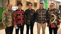 Andre Taulany dan Sule mulai bersama sejak tampil di Opera Van Java bersama komedian lainnya. Dok. Instagram/andreastaulany