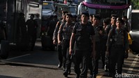 Personel gabungan kepolisian sudah berdatangan sejak pagi tadi.