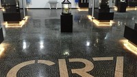 Bagian dalam Museu CR7 cukup luas, fans CR7 pasti dibuat terkesima dengan prestasi-prestasi idolanya (Instagram/museucr7funchal)