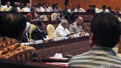 Komisi V Raker dengan Menhub & Menteri PUPR Bahas Mudik 2019