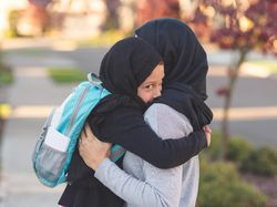 Pilihan Doa untuk Ibu dalam Islam pada Peringatan 22 Desember
