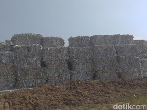 Pabrik Kertas Pindo Deli Janji Tak Buang Sampah ke Lahan Warga