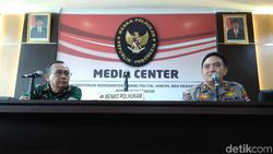 Polri: Deteksi Intelijen, Ada yang Coba Bawa Bambu Runcing ke Aksi 22 Mei Polri: Deteksi Intelijen, Ada yang Coba Bawa Bambu Runcing ke Aksi 22 Mei