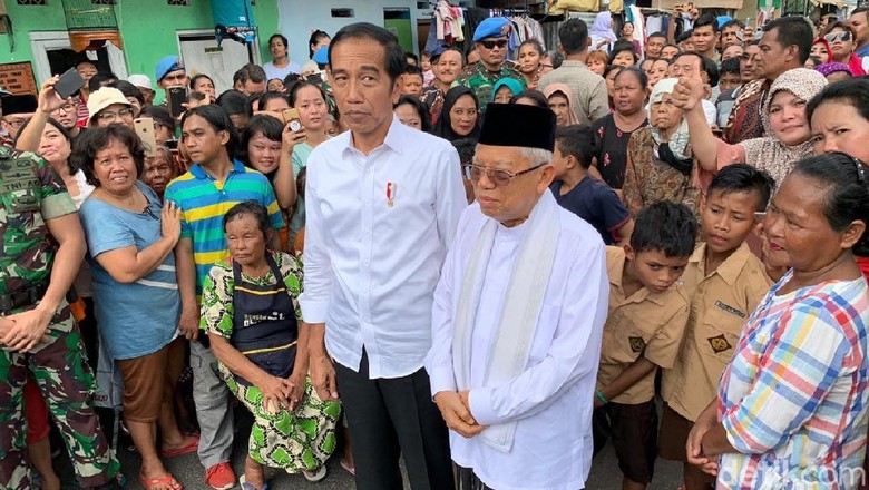Comeback ke Kampung Deret Tanah Tinggi, Jokowi: Silaturahmi ke Masyarakat Comeback ke Kampung Deret Tanah Tinggi, Jokowi: Silaturahmi ke Masyarakat