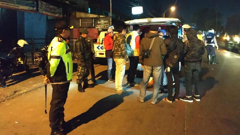 Polisi Sumedang Pulangkan 5 Anggota FPI yang Akan Ikut Aksi 22 Mei Polisi Sumedang Pulangkan 5 Anggota FPI yang Akan Ikut Aksi 22 Mei