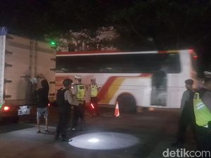 Jelang Aksi 22 Mei, Polres Serang Patroli Bus yang Menuju Jakarta
