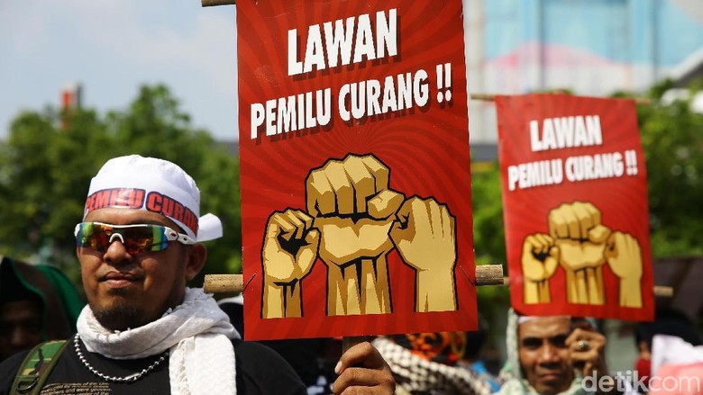 Wali Kota Kupang Minta Warganya Tak Terprovokasi Rusuh di Jakarta Wali Kota Kupang Minta Warganya Tak Terprovokasi Rusuh di Jakarta