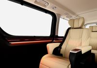 Interior mewah Toyota Granvia