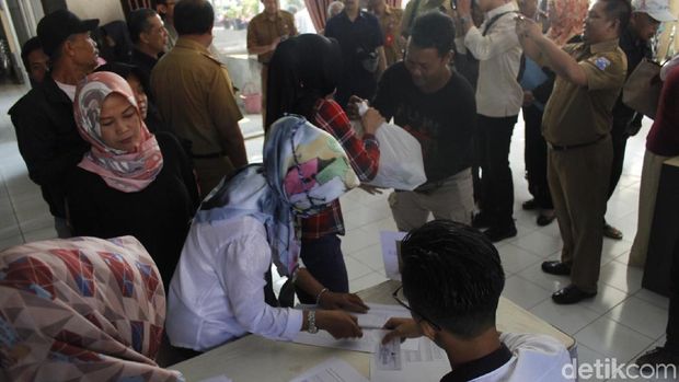 Pemprov Jabar Salurkan Subsidi Rp 20 M untuk Sembako Murah