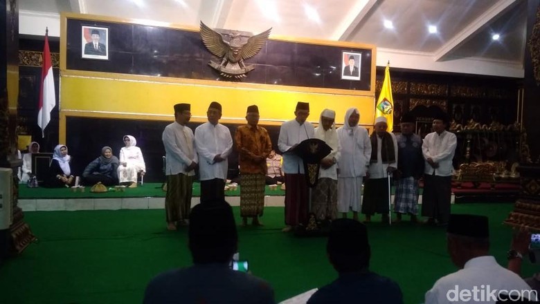 Sarasehan Ulama di Jombang Respons Panasnya Suhu Politik, Ini Hasilnya Sarasehan Ulama di Jombang Respons Panasnya Suhu Politik, Ini Hasilnya