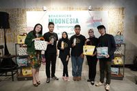 Ada 3 Tumbler Keren Rancangan Desainer Difabel di Gerai Kopi Ini