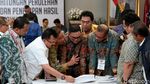 TKN-BPN Berpelukan usai KPU Tetapkan Hasil Pemenang Pilpres 2019