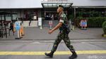 Foto: Polisi Jaga Ketat Pusat Perbelanjaan Sarinah