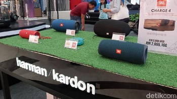 Produk-produk dari Harman Kardon pun turut menghiasi sudut-sudut Galaxy Land. (Foto: Muhamad Imron Rosyadi/detikINET)  