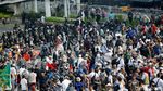 Massa Pro Prabowo Penuhi Depan Bawaslu