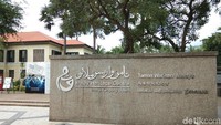 Berjarak selemparan batu dari Masjid Sultan, terdapat destinasi menarik yakni Malay Heritage Center yang dibangun di bekas istana penguasa Johor. (Muhammad Idris/detikcom)