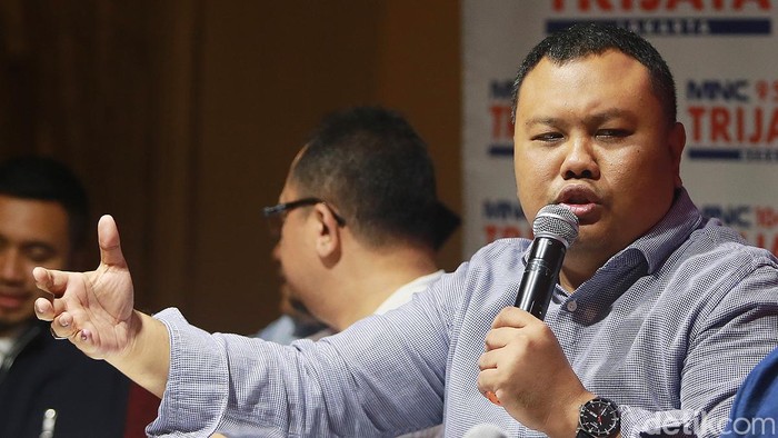 Hendri Satrio