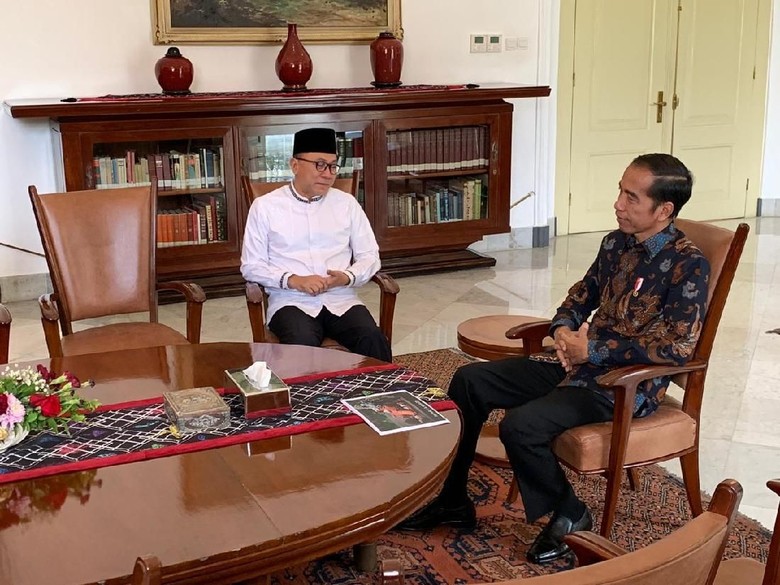 Bertemu Jokowi, Zulkifli Hasan Bantah Bahas Koalisi Bertemu Jokowi, Zulkifli Hasan Bantah Bahas Koalisi
