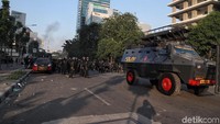 Mobil polisi nampak terparkir di kawasan Tanah Abang, Jakarta.