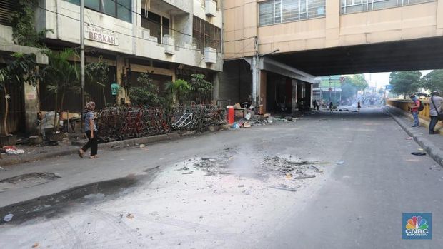 Anies Sebut 6 Korban Meninggal, 200 Luka Pasca Rusuh Semalam