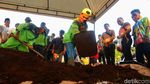 Jenazah Korban Bentrok 22 Mei Dimakamkan