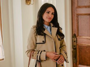 Fakta Tiffany Smith, Duplikat Meghan Markle yang Berperan Sebagai Duchess