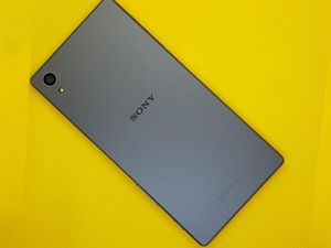 8 Smartphone Sony yang Kebagian Android 10