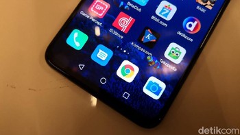 Ponsel ini punya memori internal 256 GB. Foto: Fino Yurio Kristo/detikINET