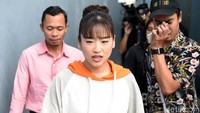 Sementara sang ayah bekerja di luar kota dan jarang sekali pulang, ia pun tak pernah mendapatkan jawaban di mana ibunya itu berada. Pool/Noel/detikFoto.