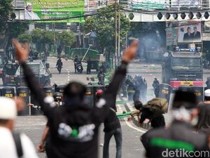 Soal Kepo dan Wisata Demo Saat Ada Kerusuhan