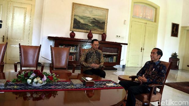 AHY Disebut Ge-er, SBY Dianggap Baper