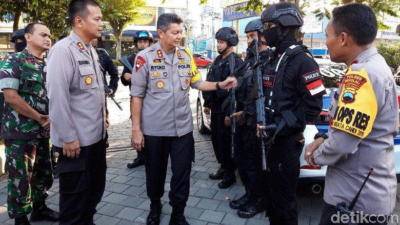 Kapolda Berharap Warga Jateng Tak Terpengaruh Aksi di Jakarta Kapolda Berharap Warga Jateng Tak Terpengaruh Aksi di Jakarta