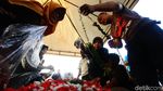 Jenazah Korban Bentrok 22 Mei Dimakamkan